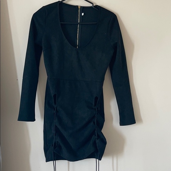 Cross cross long sleeve black dress - Picture 2 of 5